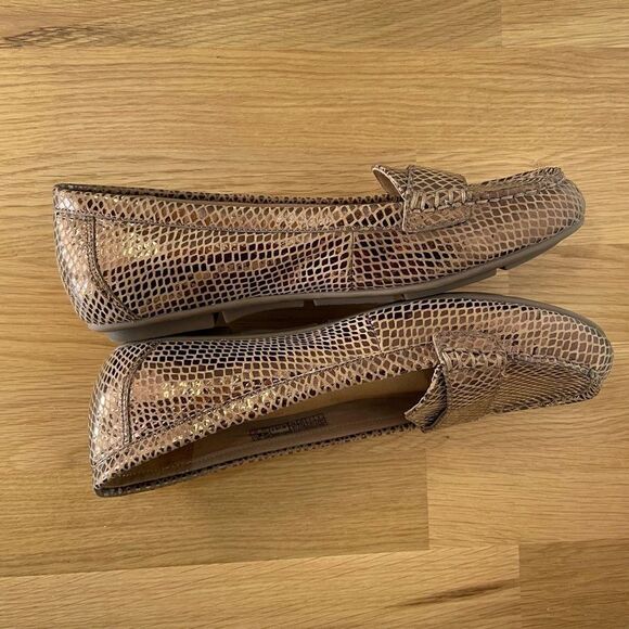 Vionic Larrun Loafer Womens Size 6 Gold Bronze Metallic Snake Slip On Shoe Comfo - Picture 6 of 12